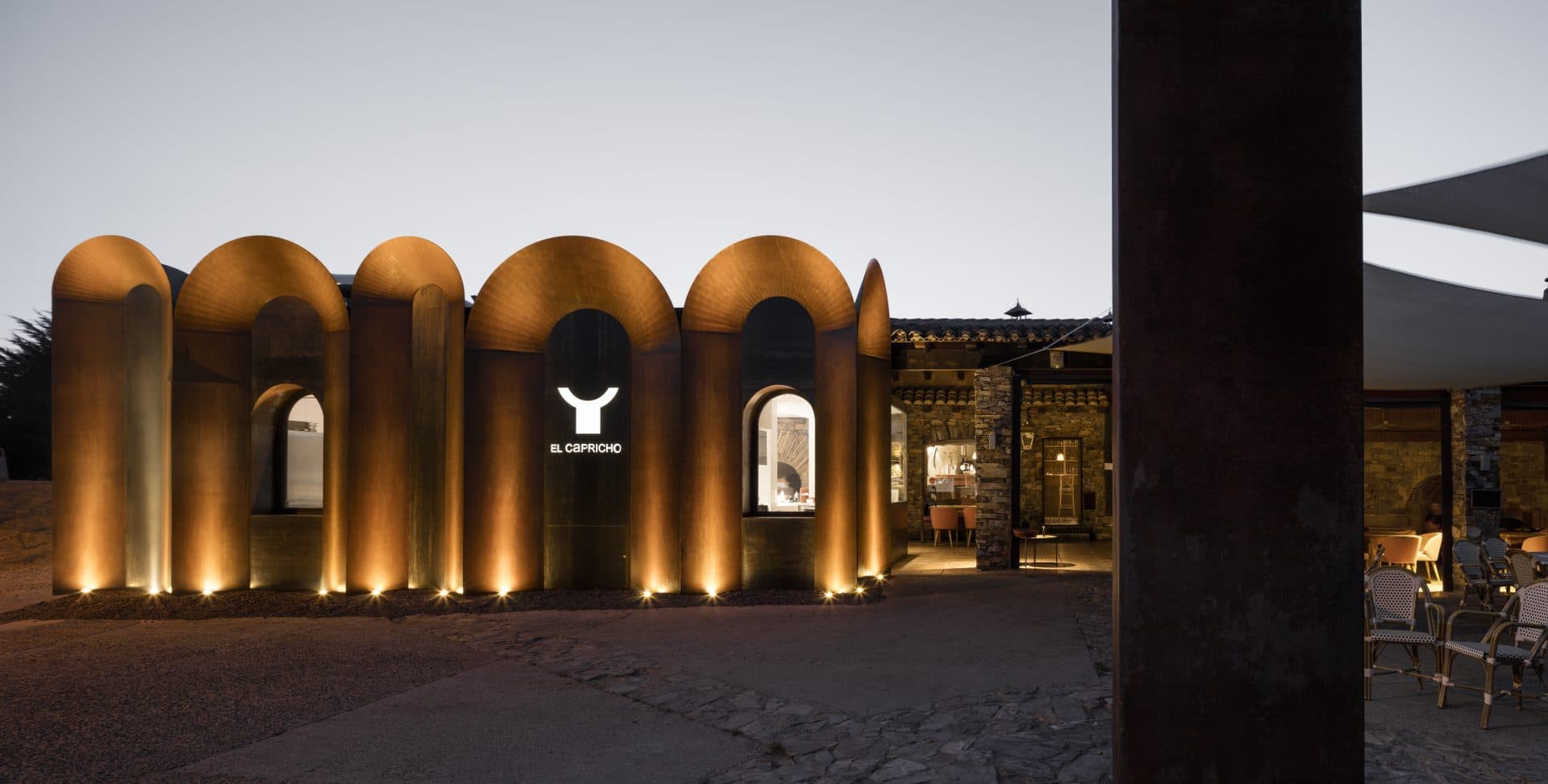 Bodega El Capricho cover